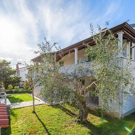 Apartman Inteuro Porec Bagian luar foto