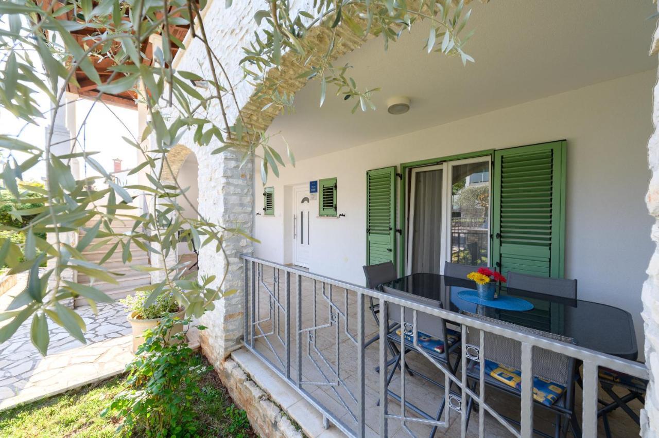 Apartman Inteuro Porec Bagian luar foto