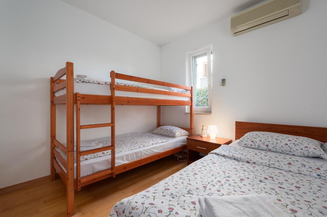 Apartman Inteuro Porec Bagian luar foto