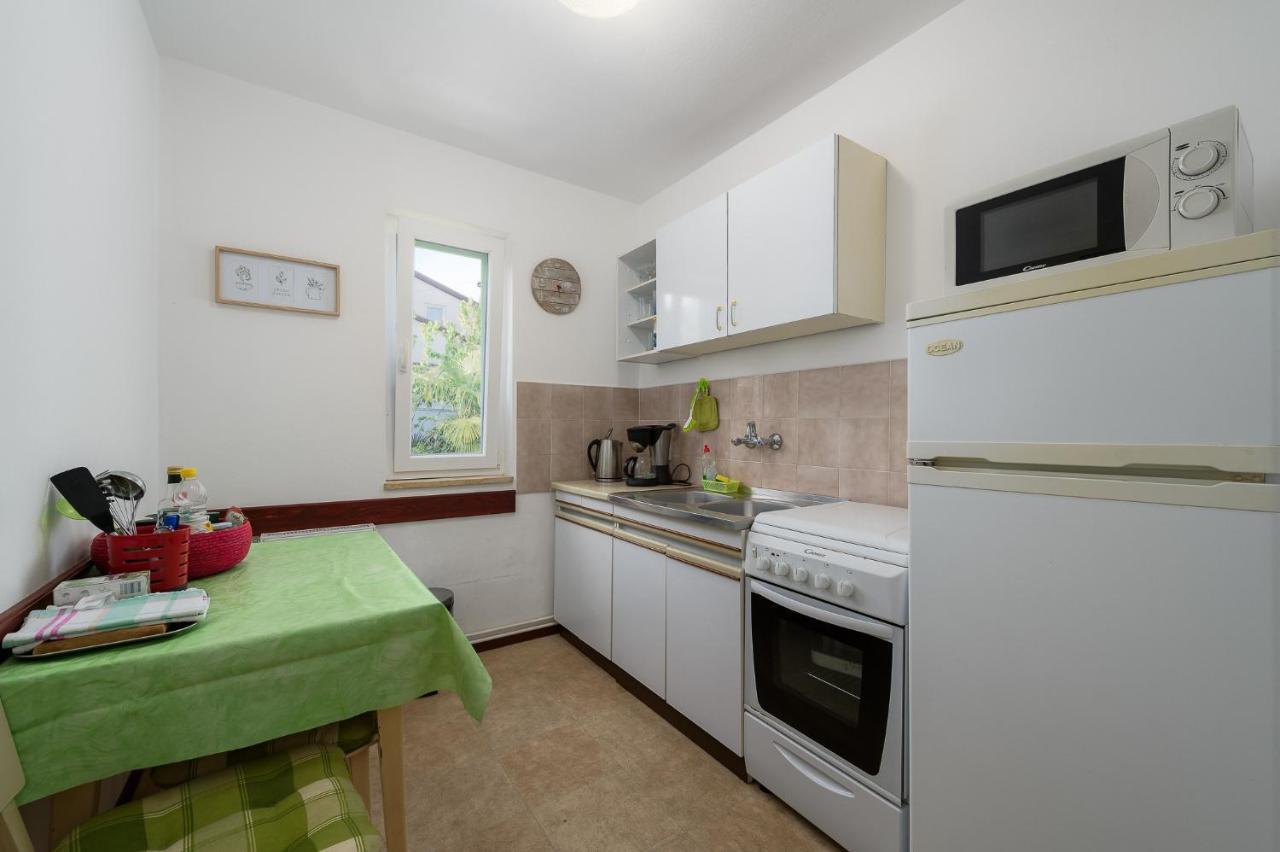 Apartman Inteuro Porec Bagian luar foto