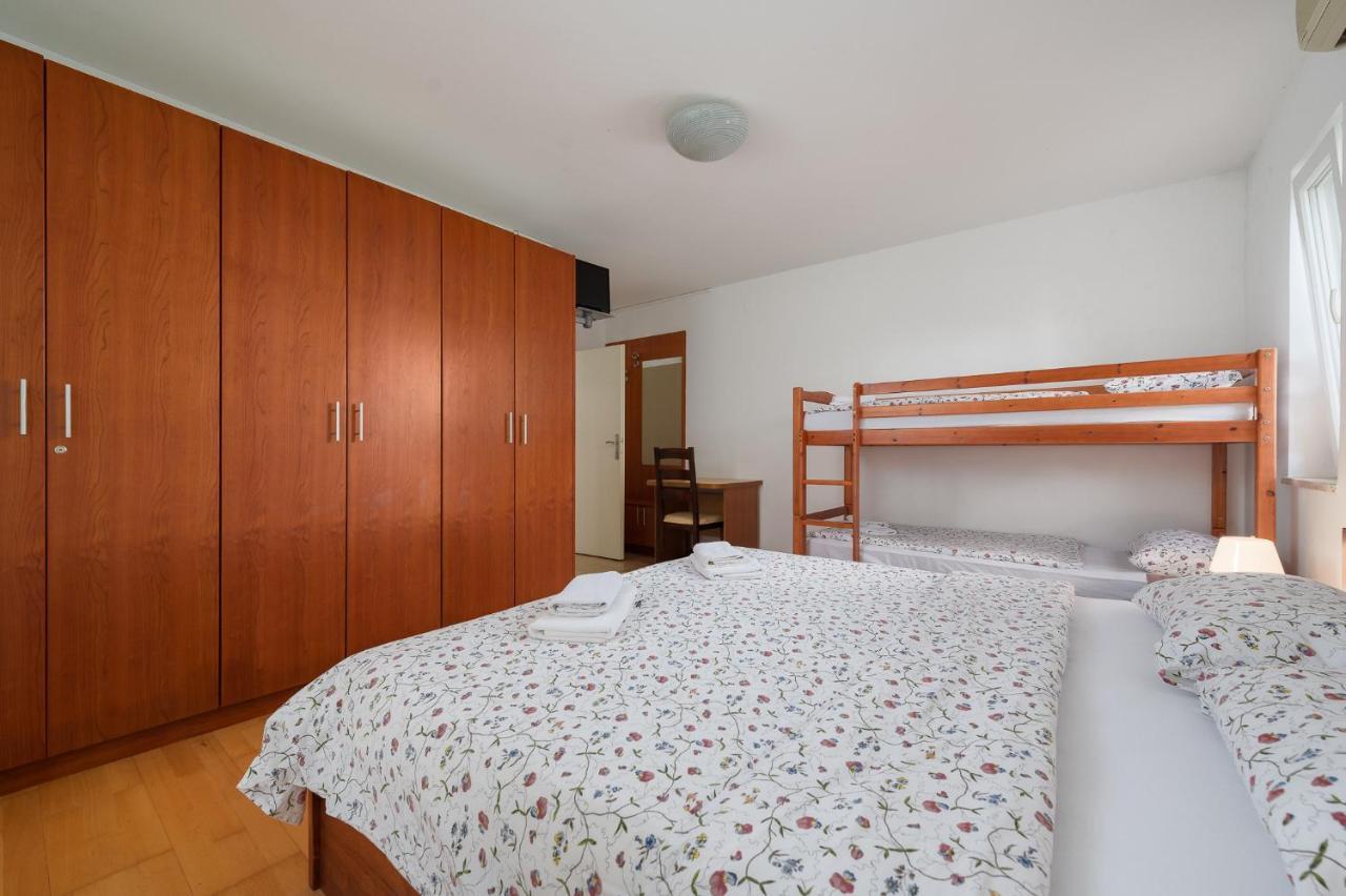 Apartman Inteuro Porec Bagian luar foto